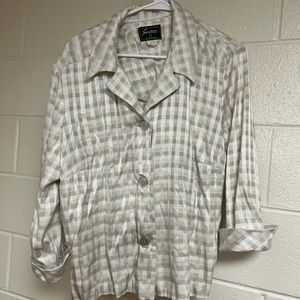 Vintage cropped/ cuffed checker top!